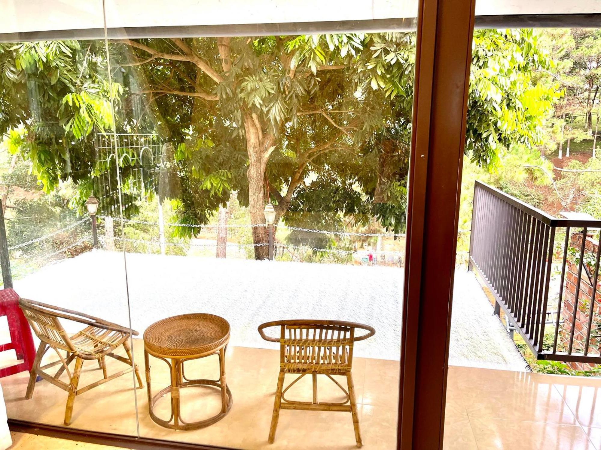 Lake View Homestay Pleiku Eksteriør bilde